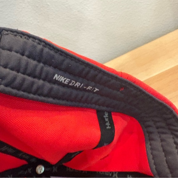 HURLEY Flex Dri Fit Red Skater Nike Large-XL Men's Baseball Cap Streetwear - Picture 7 of 8